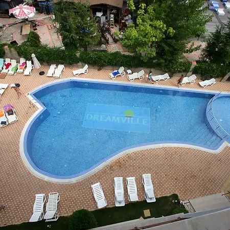 Complex Golden Dreams Apart Otel