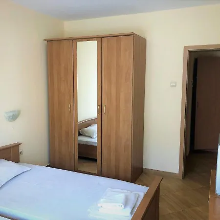 Complex Golden Dreams Lejlighedshotel