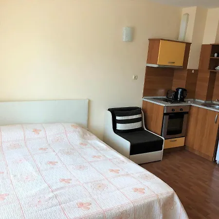 Complex Golden Dreams Lejlighedshotel 3*