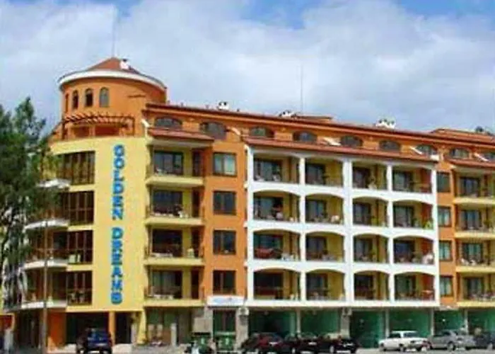 מלון דירות Complex Golden Dreams 3*