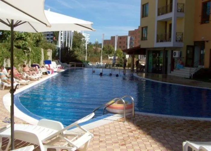 מלון דירות Complex Golden Dreams