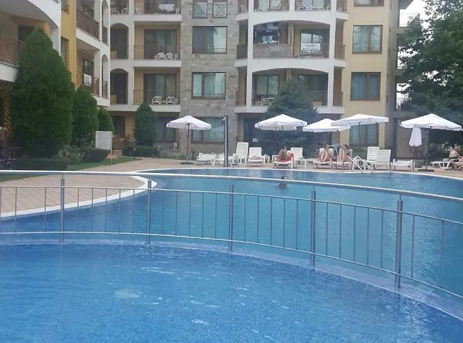 Complex Golden Dreams מלון דירות