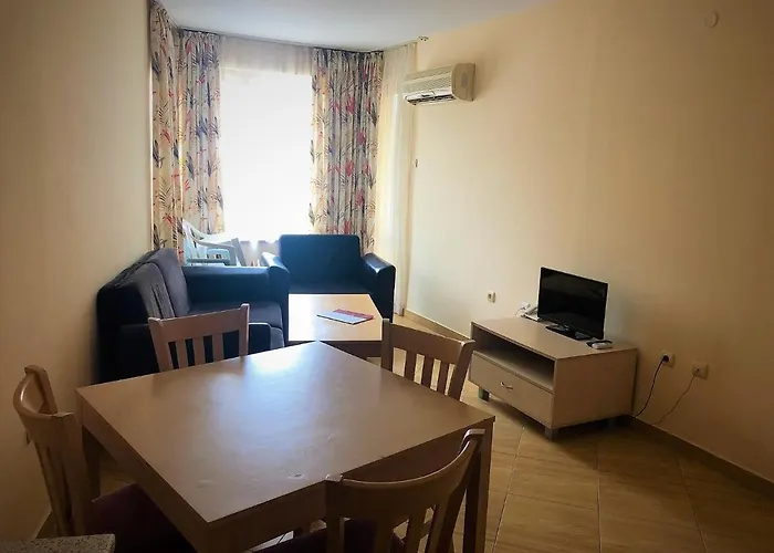 Complex Golden Dreams 3* Sunny Beach