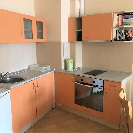 Complex Golden Dreams Lägenhetshotell 3*